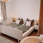 Alpenblick Goesweiner 펜션 *